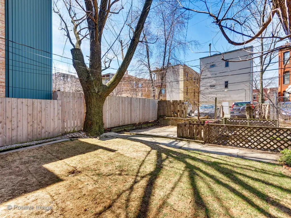 1236 North Marion Court Chicago IL 60622
