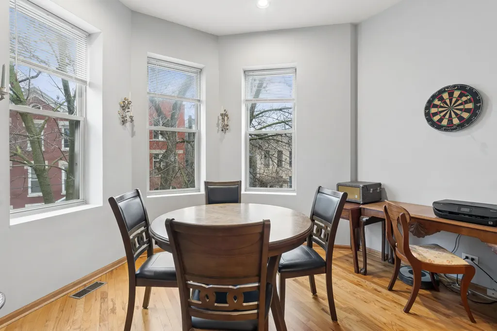 1236 North Marion Court Chicago IL 60622