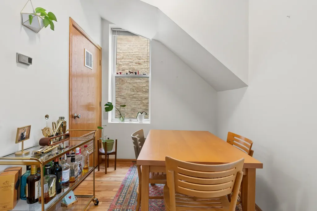 1236 North Marion Court Chicago IL 60622