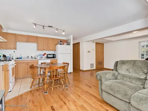 1236 North Marion Court Chicago IL 60622