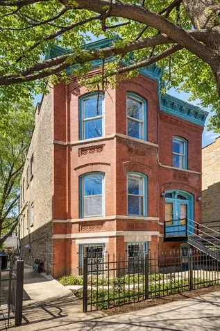1236 North Marion Court Chicago IL 60622