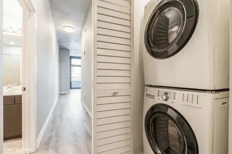 235 West Van Buren Street Chicago IL 60607