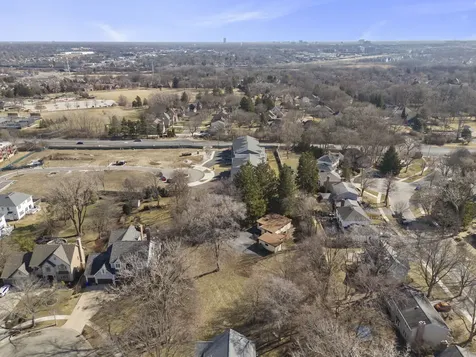 128 Harding Court Glen Ellyn IL 60137