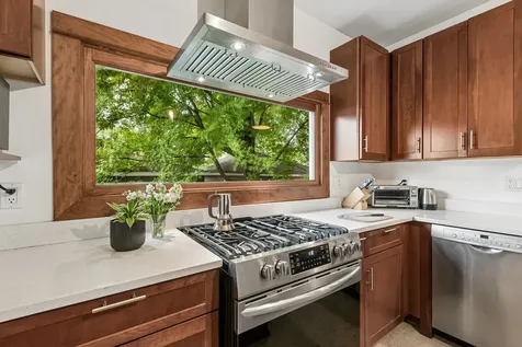 819 South Lombard Avenue Oak Park IL 60304