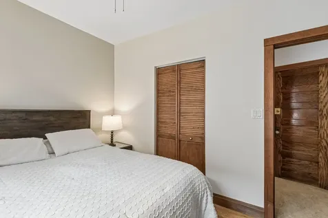 819 South Lombard Avenue Oak Park IL 60304