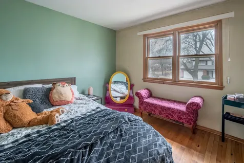 1411 South Robert Drive Mount Prospect IL 60056