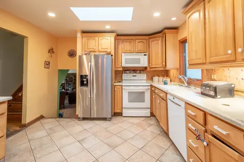 1411 South Robert Drive Mount Prospect IL 60056