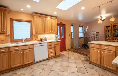 1411 South Robert Drive Mount Prospect IL 60056