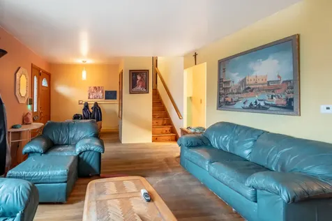 1411 South Robert Drive Mount Prospect IL 60056