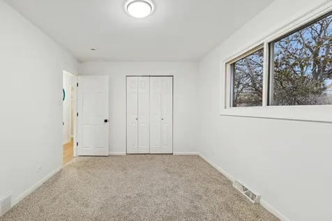 468 Joyce Court South Holland IL 60473