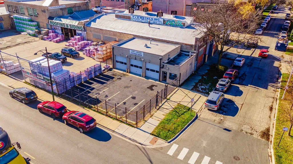 2724 North Pulaski Road Chicago IL 60639