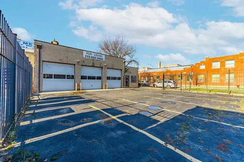 2724 North Pulaski Road Chicago IL 60639