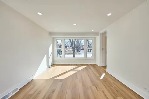 4232 West 109th Street Oak Lawn IL 60453