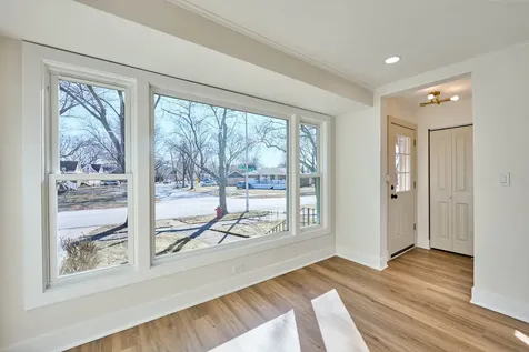 4232 West 109th Street Oak Lawn IL 60453