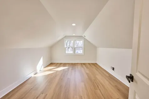 4232 West 109th Street Oak Lawn IL 60453