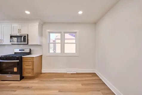4232 West 109th Street Oak Lawn IL 60453