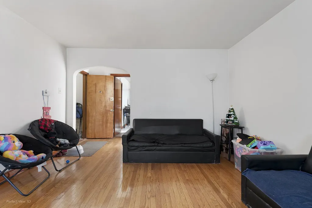 7847 South Maryland Avenue Chicago IL 60619
