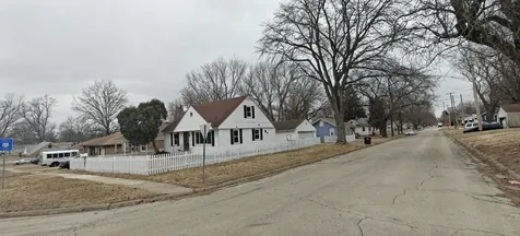 403 North Day Avenue Rockford IL 61101