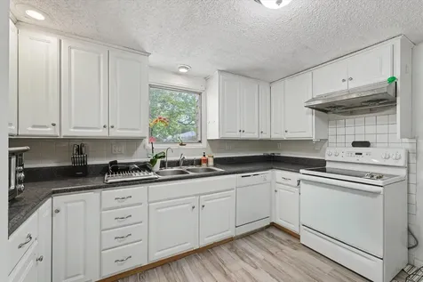 2014 Blackthorn Drive Champaign IL 61821