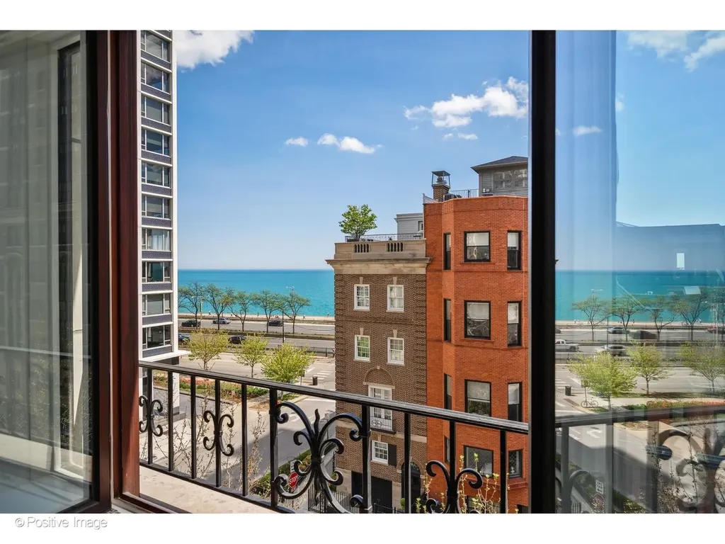 65 East Goethe Street Chicago IL 60610