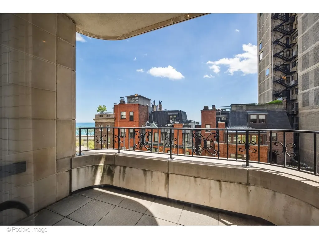 65 East Goethe Street Chicago IL 60610