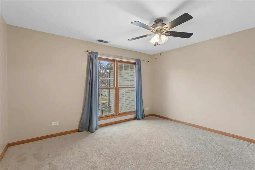 1449 Whitespire Court Naperville IL 60565