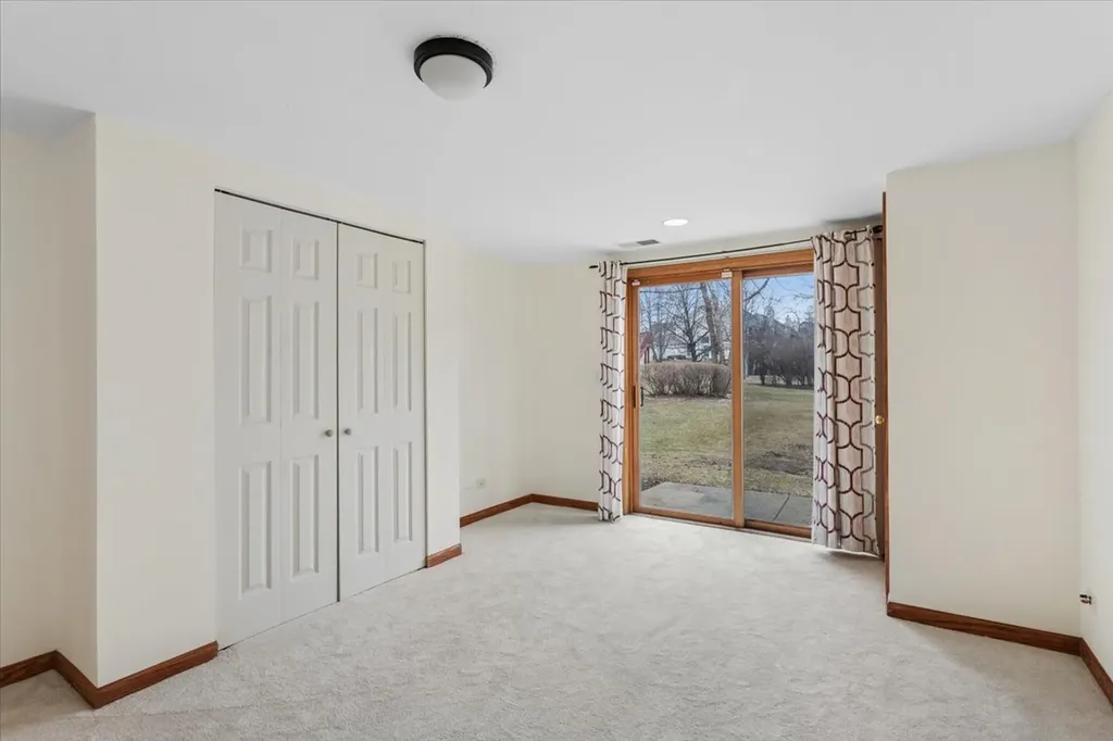 1449 Whitespire Court Naperville IL 60565