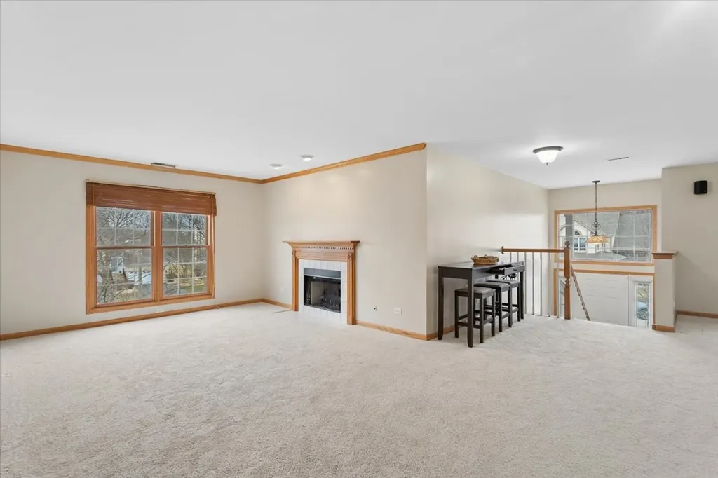 1449 Whitespire Court Naperville IL 60565