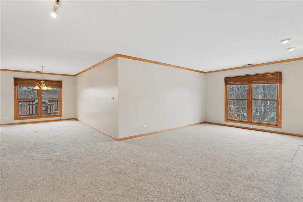 1449 Whitespire Court Naperville IL 60565