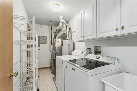 1449 Whitespire Court Naperville IL 60565