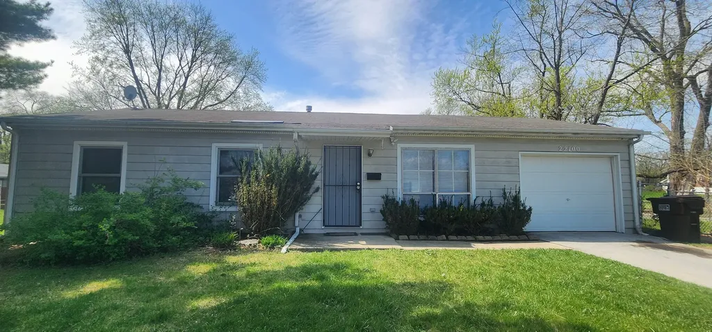22100 Karlov Avenue Richton Park IL 60471