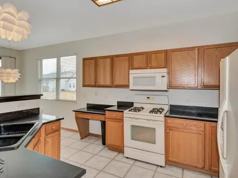 670 South Wellston Lane Romeoville IL 60446