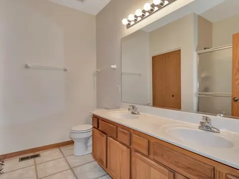 670 South Wellston Lane Romeoville IL 60446