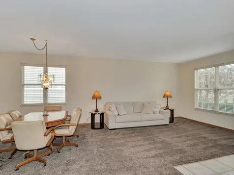 670 South Wellston Lane Romeoville IL 60446