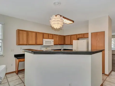 670 South Wellston Lane Romeoville IL 60446