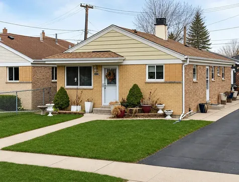 7848 Meade Avenue Burbank IL 60459