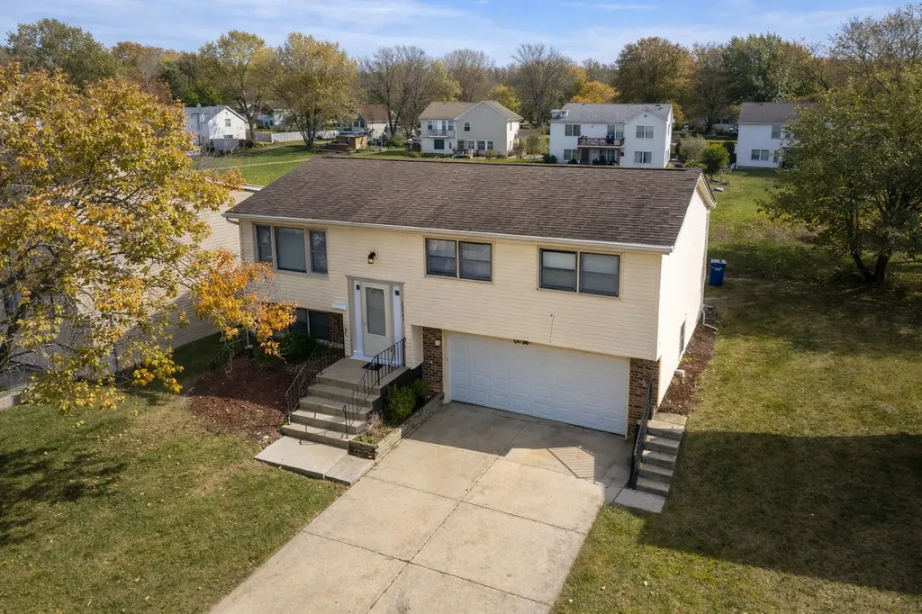 20067 Monterey Avenue Lynwood IL 60411