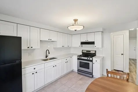 7422 West 111th Street Worth IL 60482