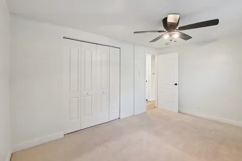 7422 West 111th Street Worth IL 60482