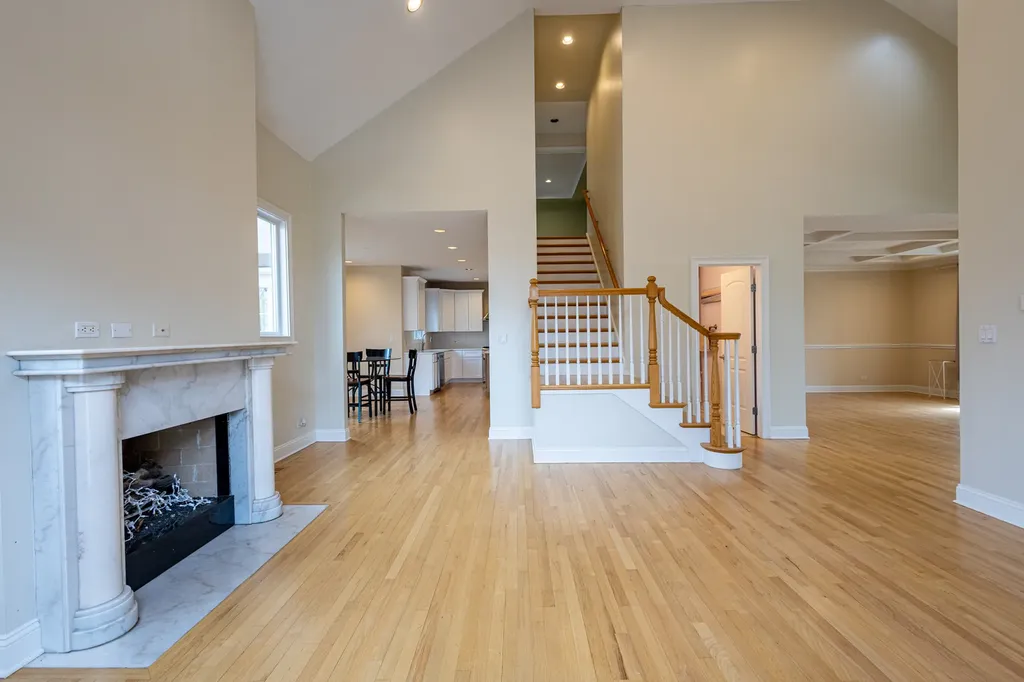 6441 Blackhawk Trail Indian Head Park IL 60525