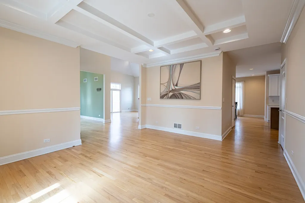 6441 Blackhawk Trail Indian Head Park IL 60525