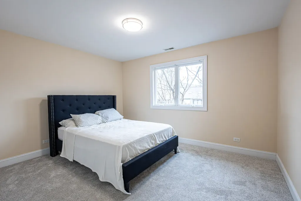 6441 Blackhawk Trail Indian Head Park IL 60525