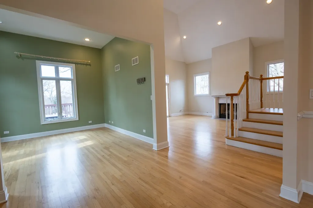 6441 Blackhawk Trail Indian Head Park IL 60525