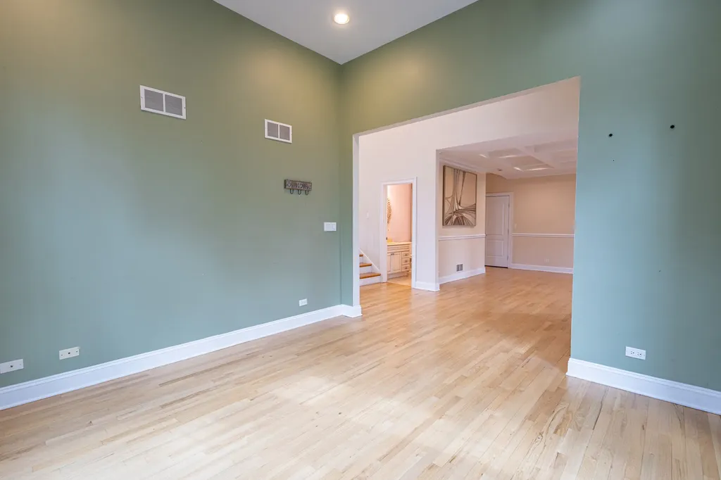 6441 Blackhawk Trail Indian Head Park IL 60525