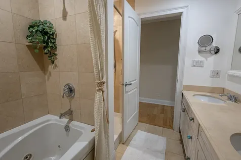 6441 Blackhawk Trail Indian Head Park IL 60525