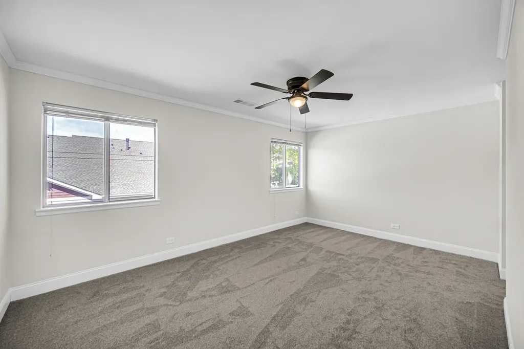 607 Berkley Court Schaumburg IL 60194