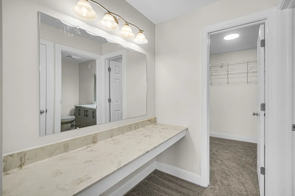 607 Berkley Court Schaumburg IL 60194