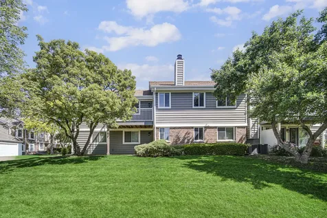 607 Berkley Court Schaumburg IL 60194