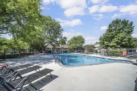 607 Berkley Court Schaumburg IL 60194