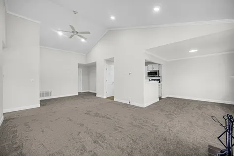 607 Berkley Court Schaumburg IL 60194